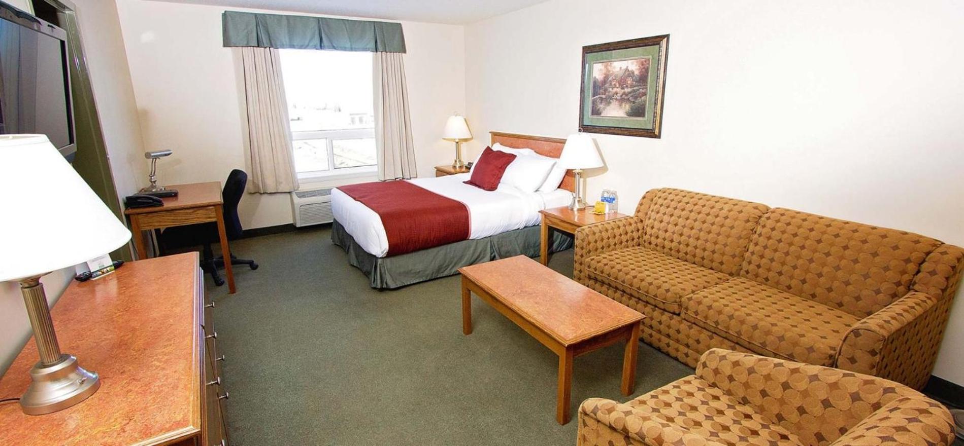 Service Plus Inns & Suites Drayton Valley Room photo