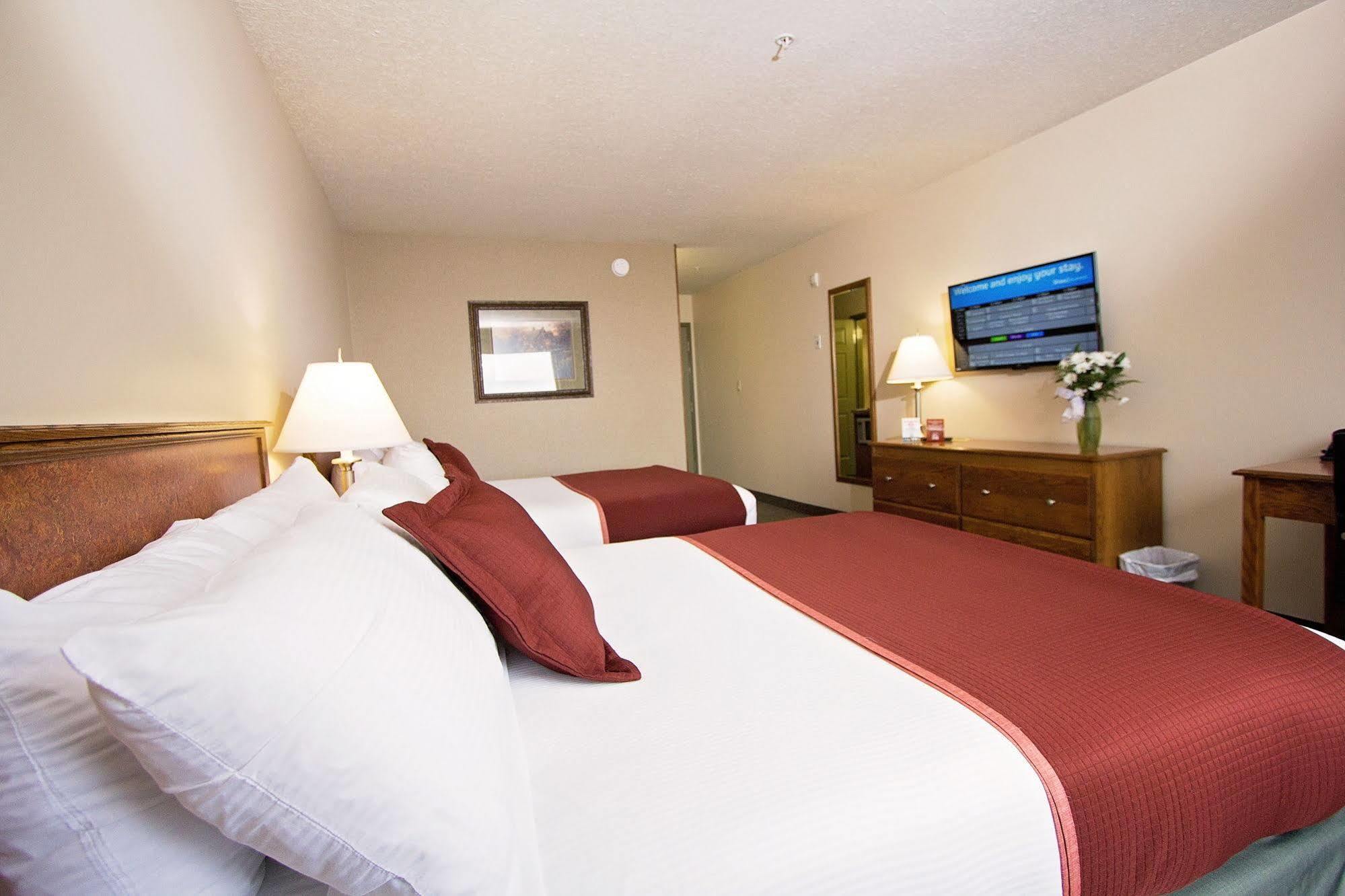 Service Plus Inns & Suites Drayton Valley Exterior photo
